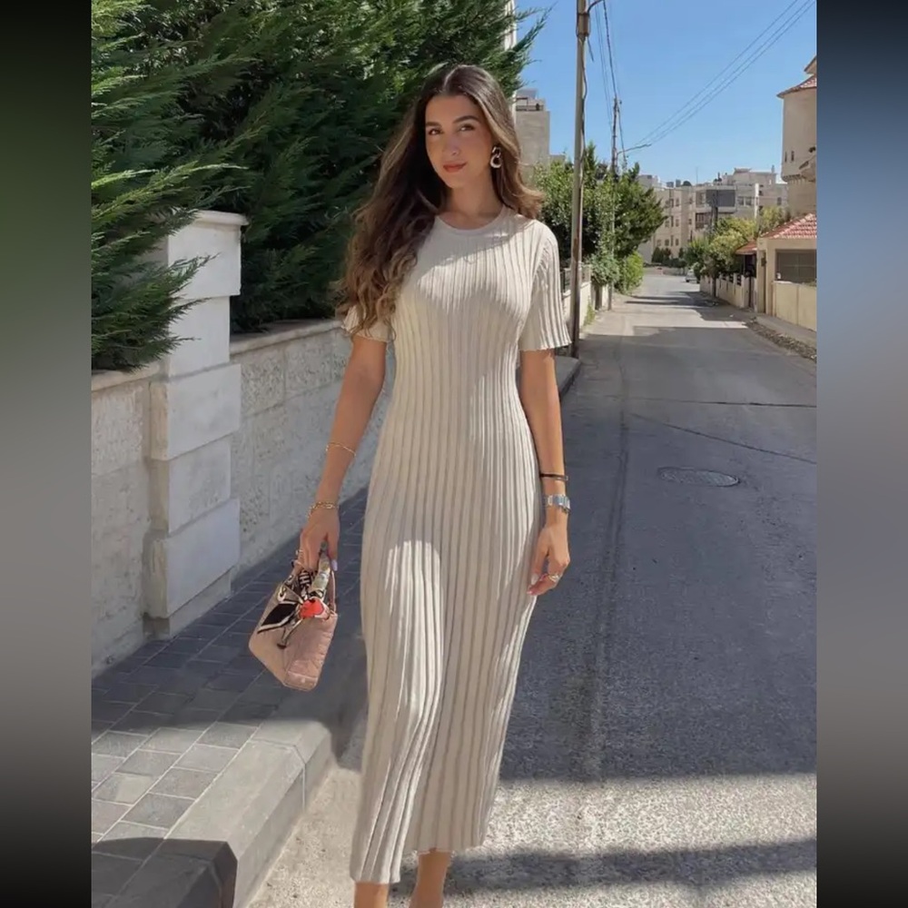 Ribbed maxi dress